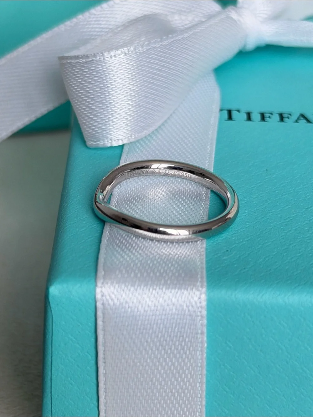 Tiffany & Co. elegant tiffany